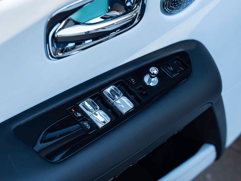 Used 2021 Rolls-Royce Ghost AWD/4WD image 17