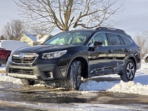 Used 2020 Subaru Outback Limited image 26