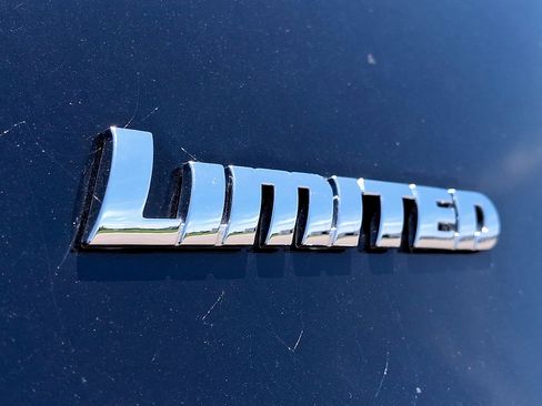 Used 2023 Toyota 4Runner Limited AWD/4WD image 24