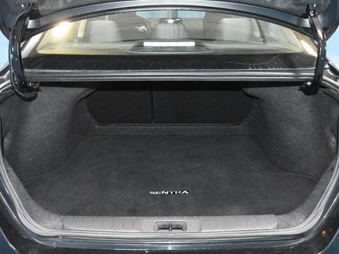 Used 2024 Nissan Sentra SV image 30