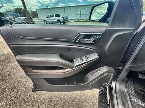 Used 2018 Chevrolet Tahoe LT image 21