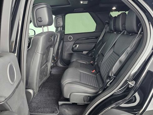 Used 2025 Land Rover Discovery S AWD/4WD image 16