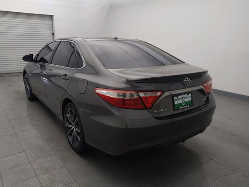 Used 2017 Toyota Camry XSE image 5