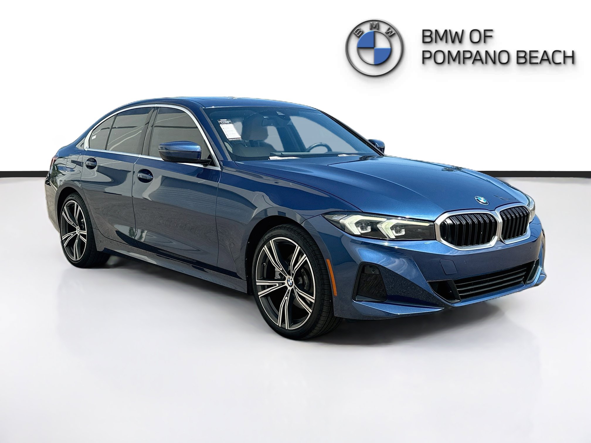 Used 2024 BMW 330i Sedan w/ Premium Package RWD image 1