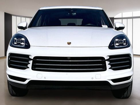 Used 2022 Porsche Cayenne image 2