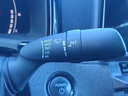 Certified 2025 Toyota Camry SE FWD image 27