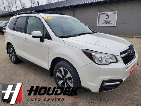 Used 2017 Subaru Forester 2.5i Premium w/ All-Weather Package image 1
