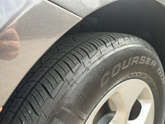 Used 2017 Chrysler Pacifica Touring-L Plus FWD image 7