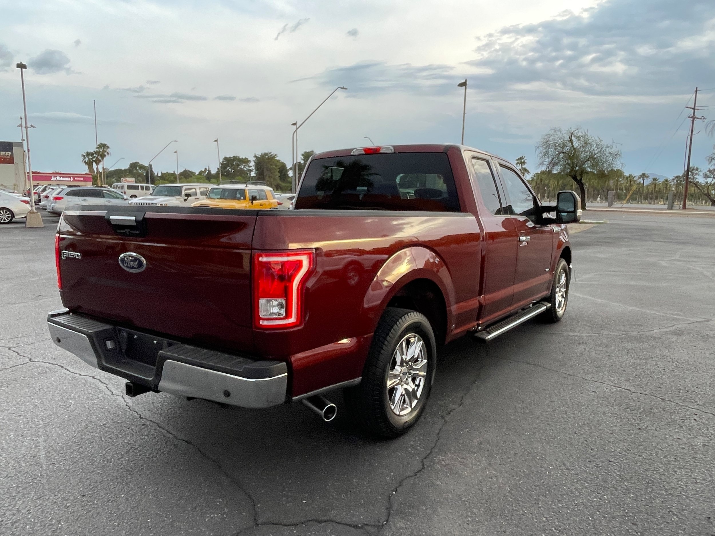 Used 2015 Ford F150 XLT w/ Equipment Group 301A Mid RWD image 5