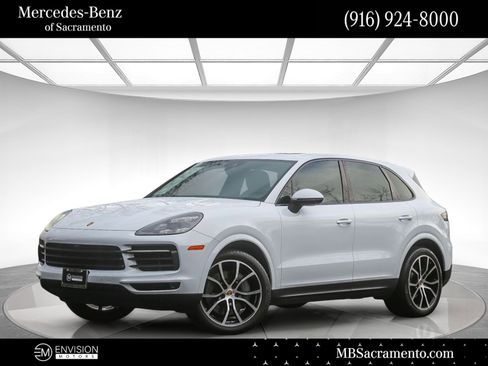 Used 2020 Porsche Cayenne S image 1