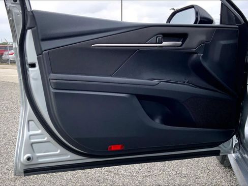 Used 2026 Toyota Camry LE FWD image 21