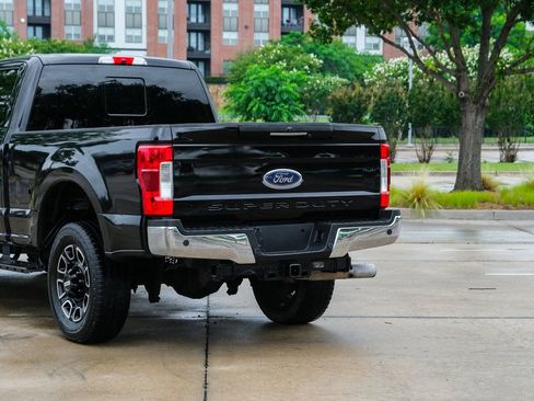 Used 2019 Ford F250 Lariat w/ Lariat Ultimate Package AWD/4WD image 23
