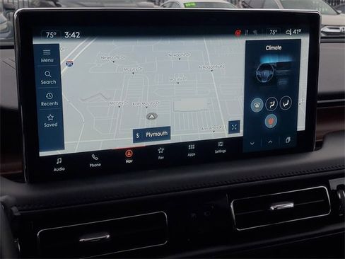 Certified 2023 Lincoln Nautilus Reserve image 24