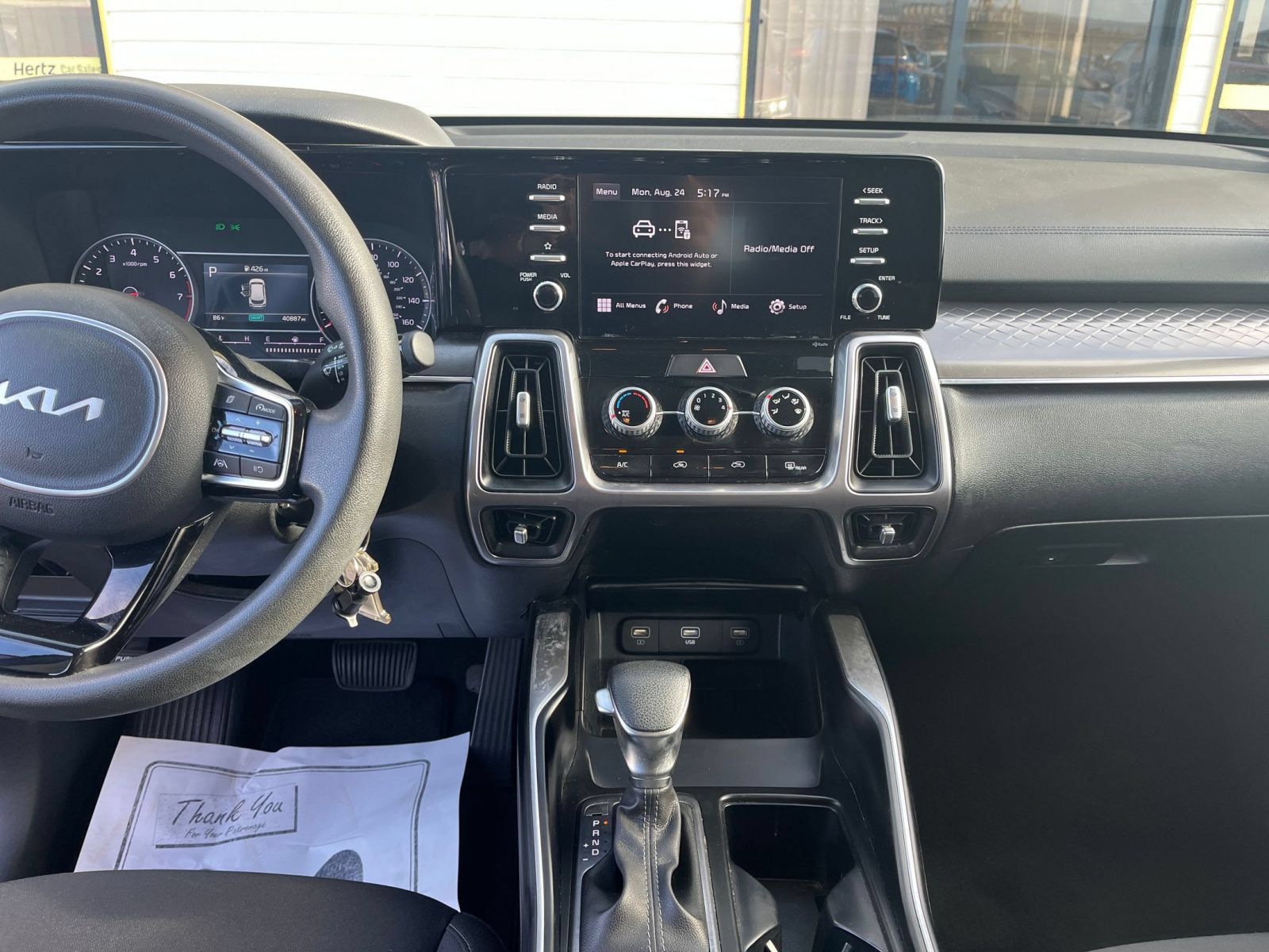 Used 2023 Kia Sorento LX FWD image 16