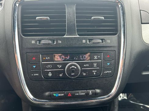 Used 2019 Dodge Grand Caravan GT FWD image 15