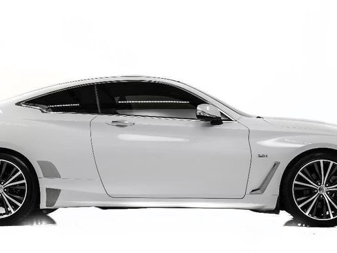 Used 2017 INFINITI Q60 3.0t w/ Premium Plus Package 3.0T image 5