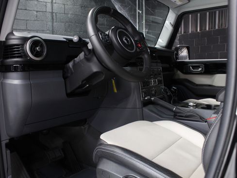 Used 2024 INEOS Grenadier AWD/4WD image 39