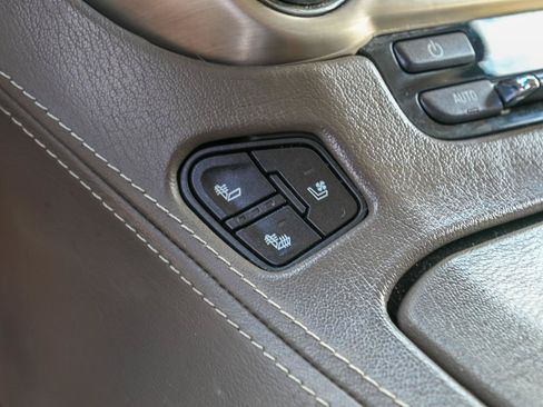 Used 2019 GMC Yukon Denali w/ Denali Ultimate Package AWD/4WD image 29