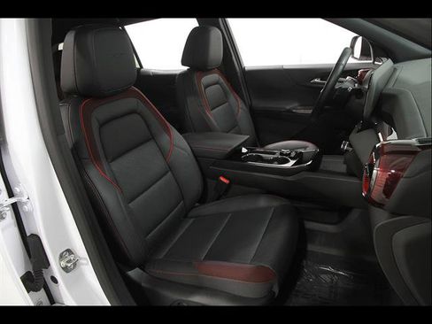 Used 2025 Chevrolet Equinox RS w/ Convenience Package III FWD image 17