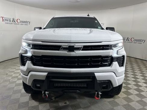Used 2024 Chevrolet Silverado 1500 RST image 2