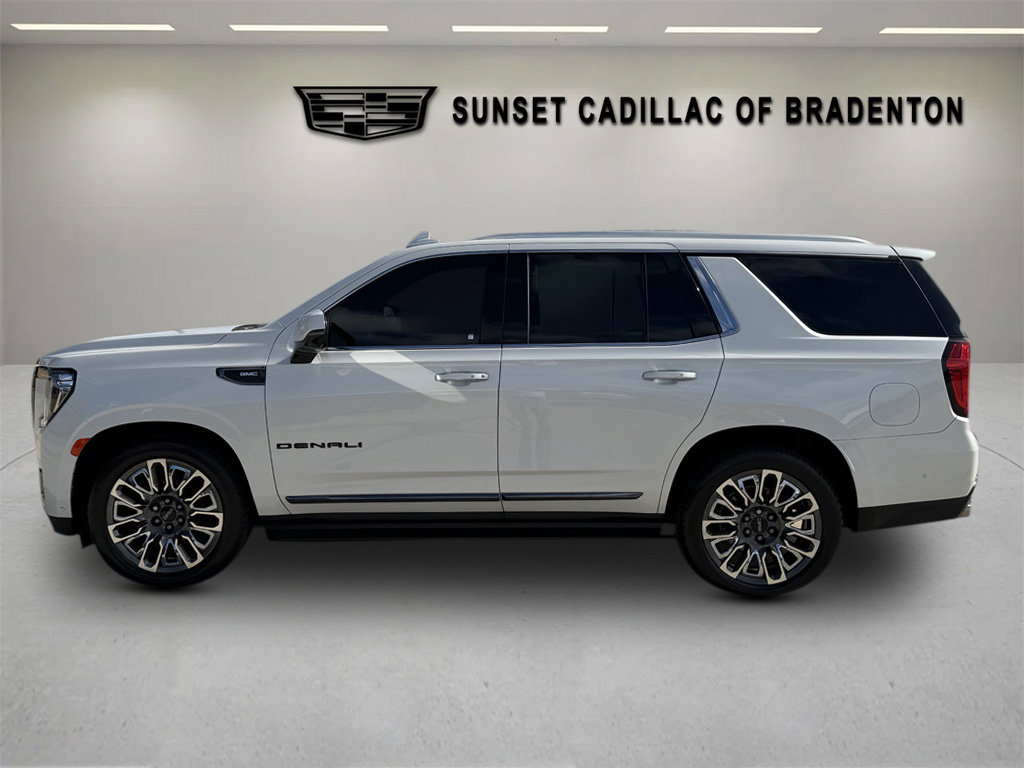 Used 2023 GMC Yukon Denali Ultimate w/ LPO, Floor Liner Package AWD/4WD image 6
