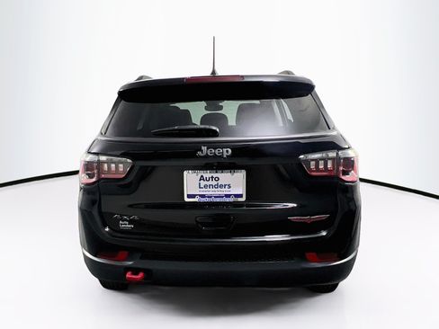 Used 2022 Jeep Compass Trailhawk w/ Trailhawk Convenience Group AWD/4WD image 6