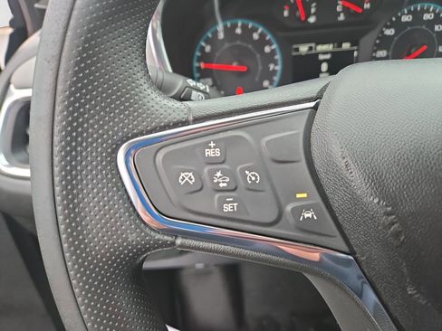 Used 2020 Chevrolet Equinox LS image 18