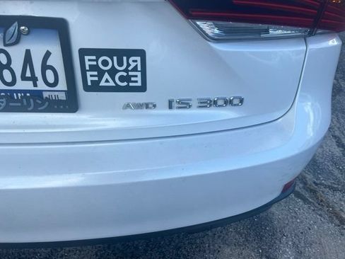 Used 2018 Lexus IS 300 AWD w/ Comfort Package image 7