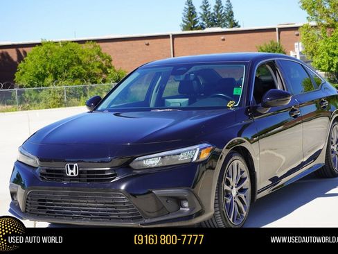 Used 2023 Honda Civic Touring image 1