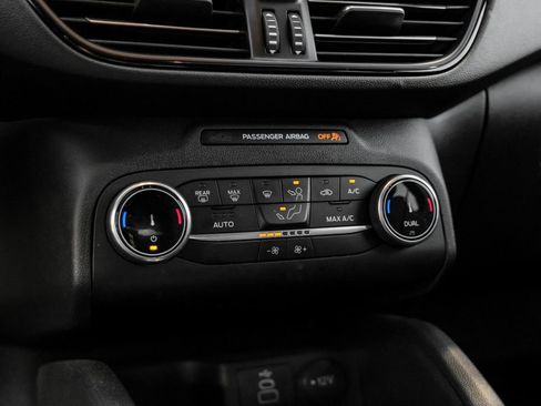 Used 2025 Ford Escape ST-Line image 23