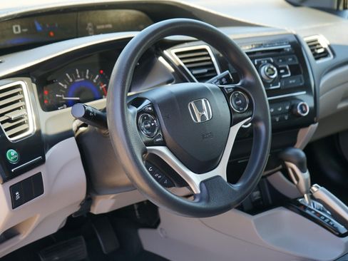 Used 2013 Honda Civic LX image 12