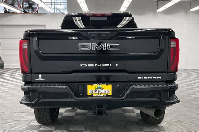 Used 2024 GMC Sierra 2500 Denali Ultimate AWD/4WD image 5
