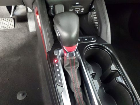 Used 2023 Chevrolet TrailBlazer RS w/ Sun and Liftgate Package FWD image 17