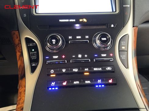 Used 2020 Lincoln Nautilus Reserve image 23