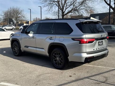 Used 2023 Toyota Sequoia 4WD image 7