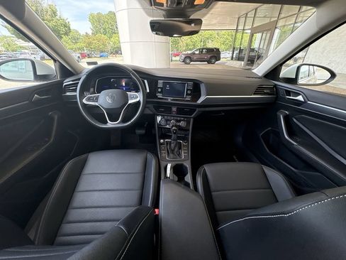 Used 2022 Volkswagen Jetta SE FWD image 20