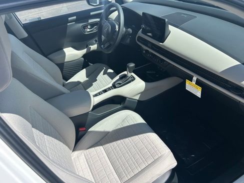 New 2026 Honda HR-V LX image 10