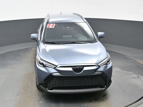 Used 2024 Toyota Corolla Cross SE image 34