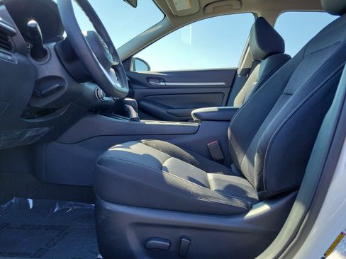 Certified 2022 Nissan Altima 2.5 SV image 16