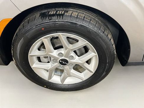 Used 2023 Kia Soul LX w/ LX Technology Package FWD image 29