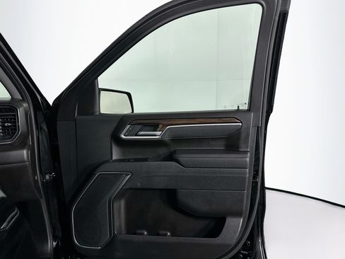 Used 2025 GMC Sierra 1500 SLT RWD image 33