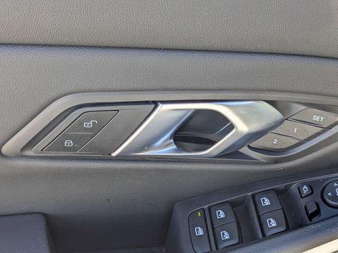 Used 2025 BMW 330i Sedan w/ Convenience Package image 12