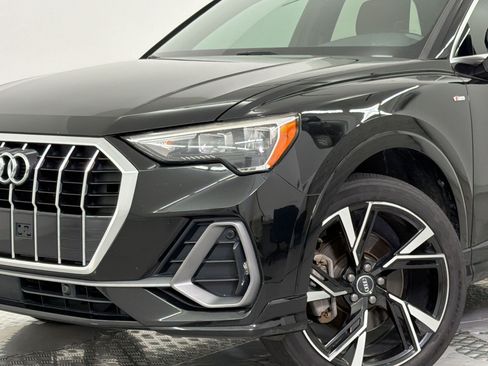 Used 2020 Audi Q3 2.0T Premium w/ Convenience Package AWD/4WD image 11