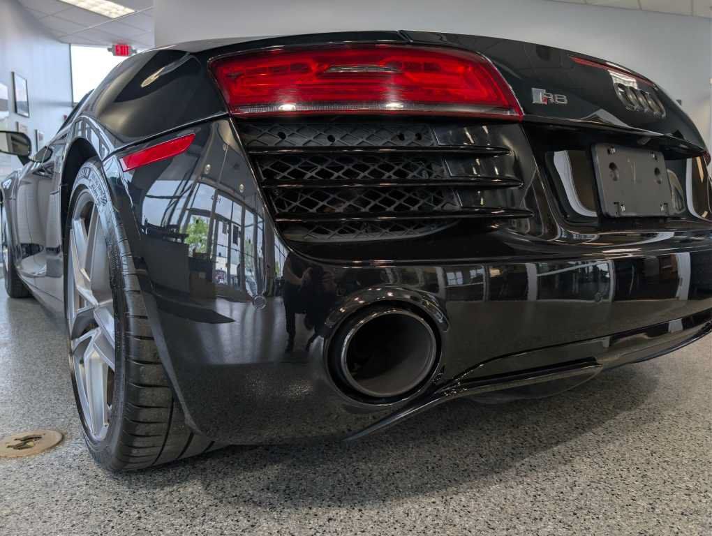 Used 2015 Audi R8 V8 AWD/4WD image 14