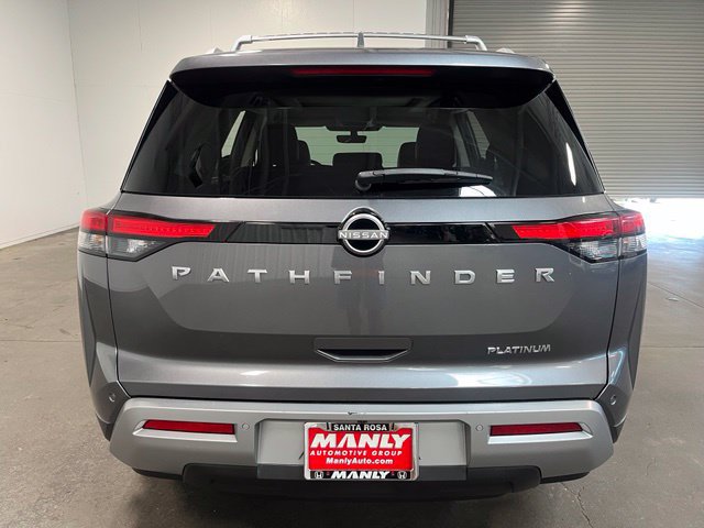Used 2023 Nissan Pathfinder Platinum w/ Cargo Package FWD image 4
