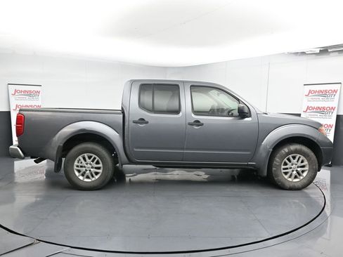 Used 2019 Nissan Frontier SV image 9