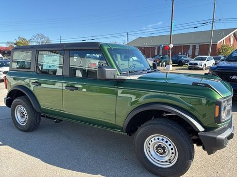 New 2025 Ford Bronco 4-Door image 10