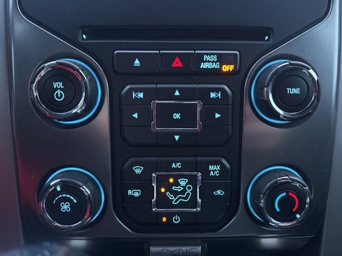 Used 2013 Ford F150 FX4 image 6