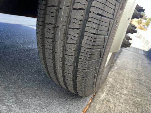 Used 2021 Ford E-350 and Econoline 350 Super Duty w/ Power Windows & Locks Group image 16