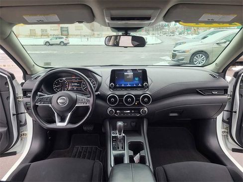 Used 2021 Nissan Sentra SV image 11